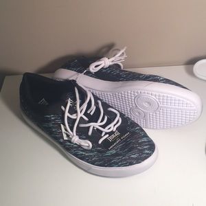 Brand new everlast tennis shoes